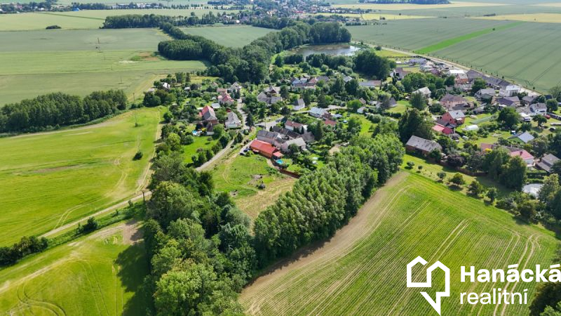 Stavební pozemek 6794 m² – Haukovice u Uničov