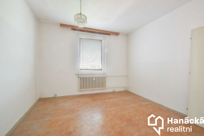 Prodej panelového bytu 3+1 k rekonstrukci, ul. U Cukrovaru