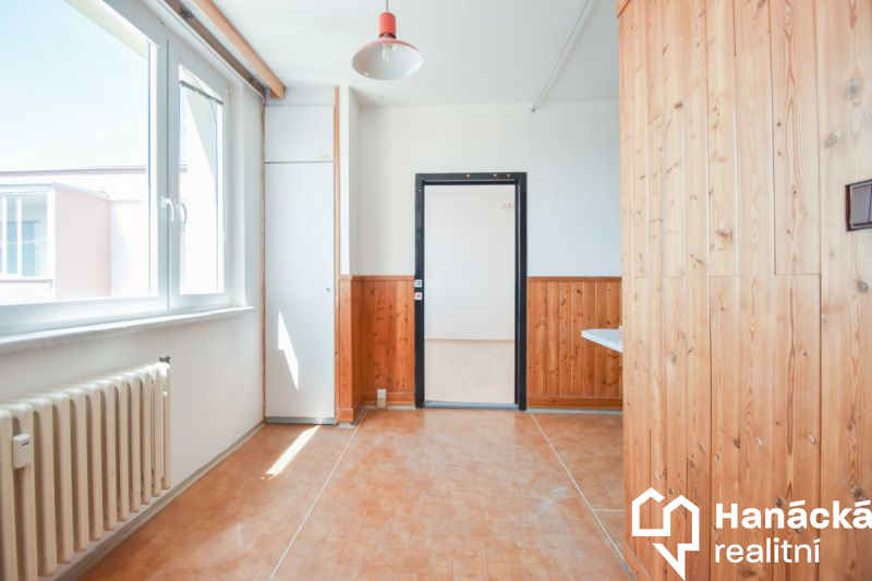 Prodej panelového bytu 3+1 k rekonstrukci, ul. U Cukrovaru