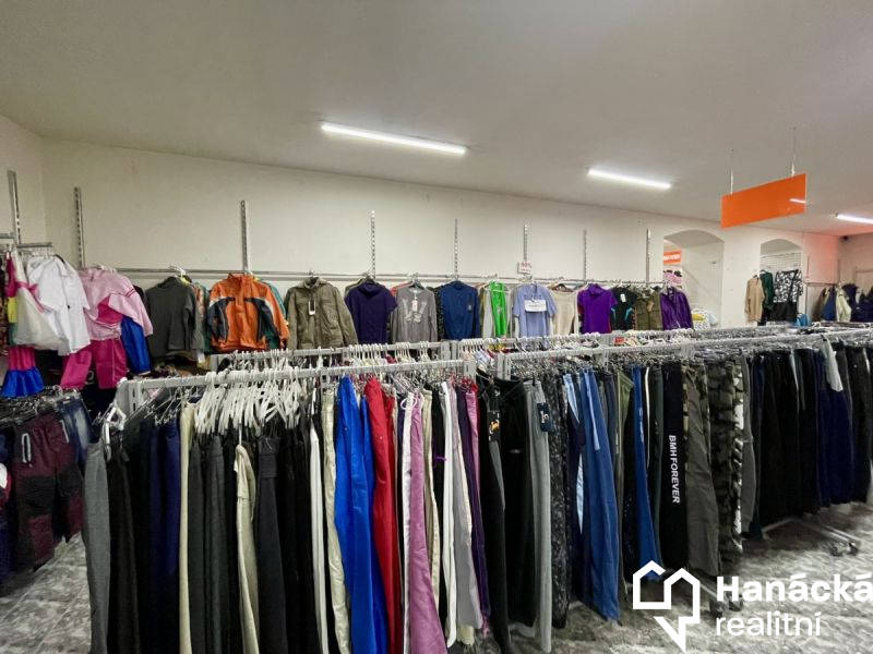 Prodej, Obchodní prostor, 800m2, Bruntál