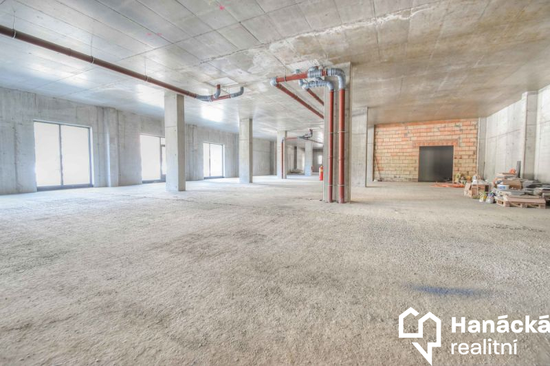 Prodej nových obchodních prostor 235 m2 v OL, Wolk
