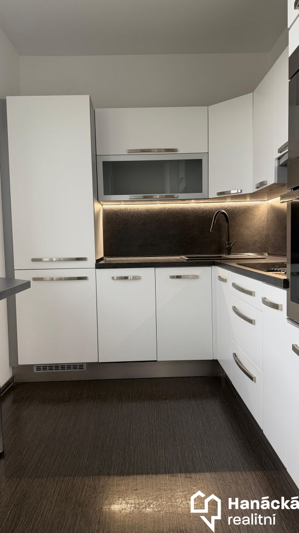 Pronájem exkluzivního bytu 2+kk v Olomouci, Wellnerova ul.