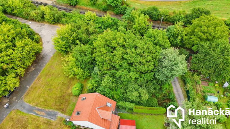 Prodej stavebního pozemku v Olomouci, 298 m2, ulice Božkova