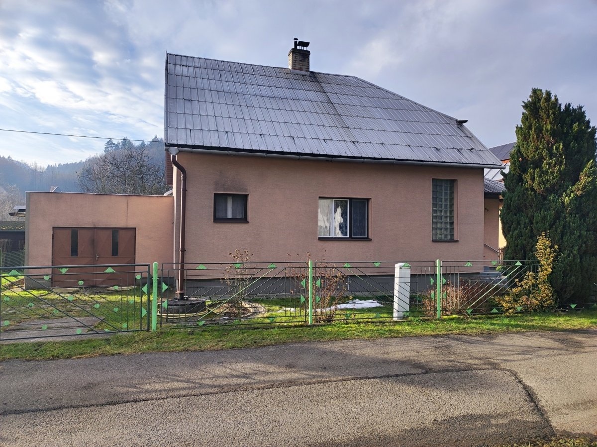Prodej rodinného domu, 103 m² Bystřička (okres Vsetín), obrázek 2