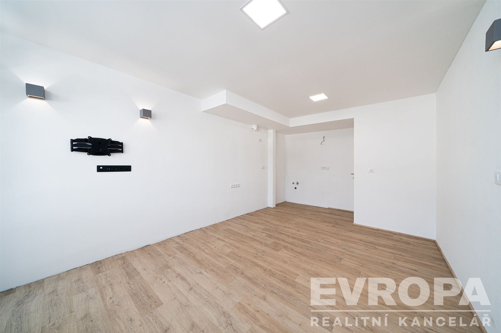 obývací pokoj + kuchyňský kout