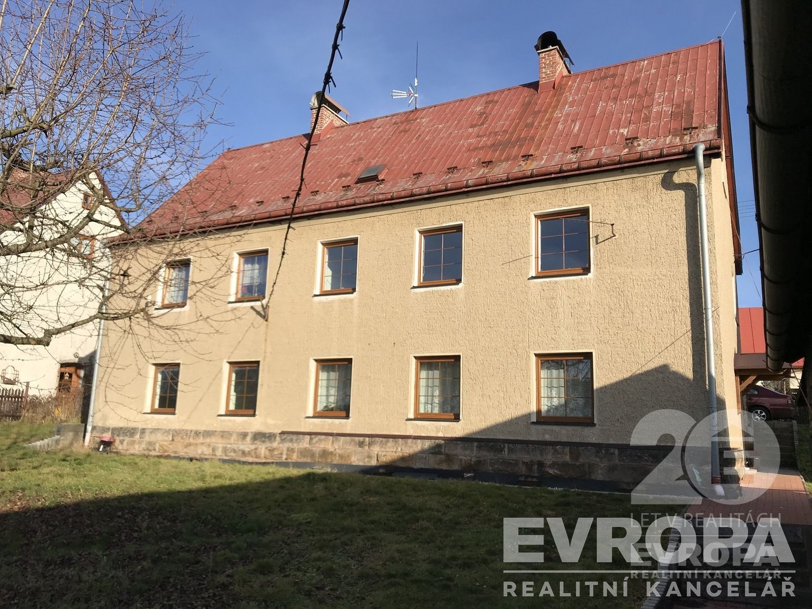 Dům
