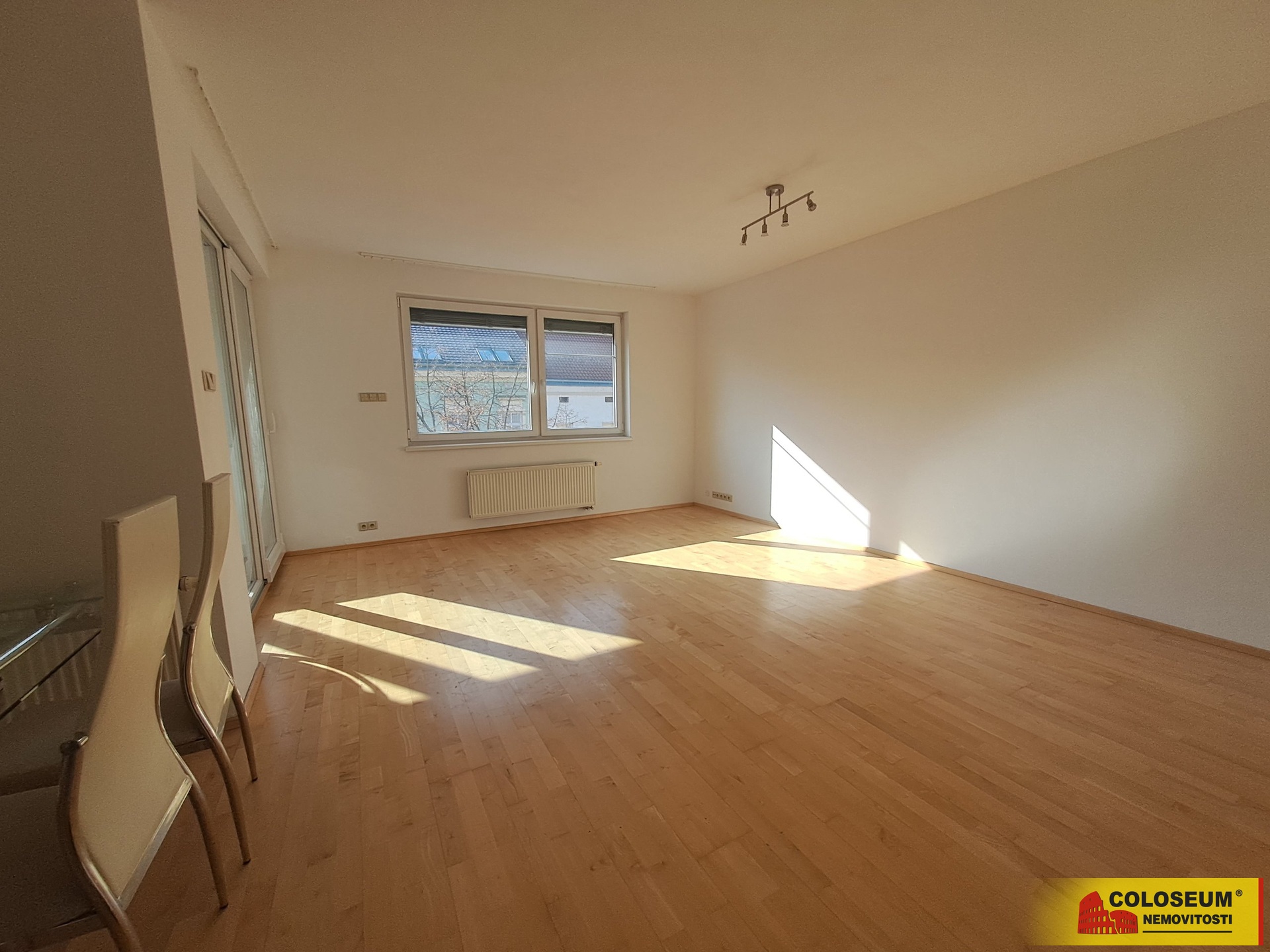 Obývací pokoj - Znojmo - pronájem bytu 3+1