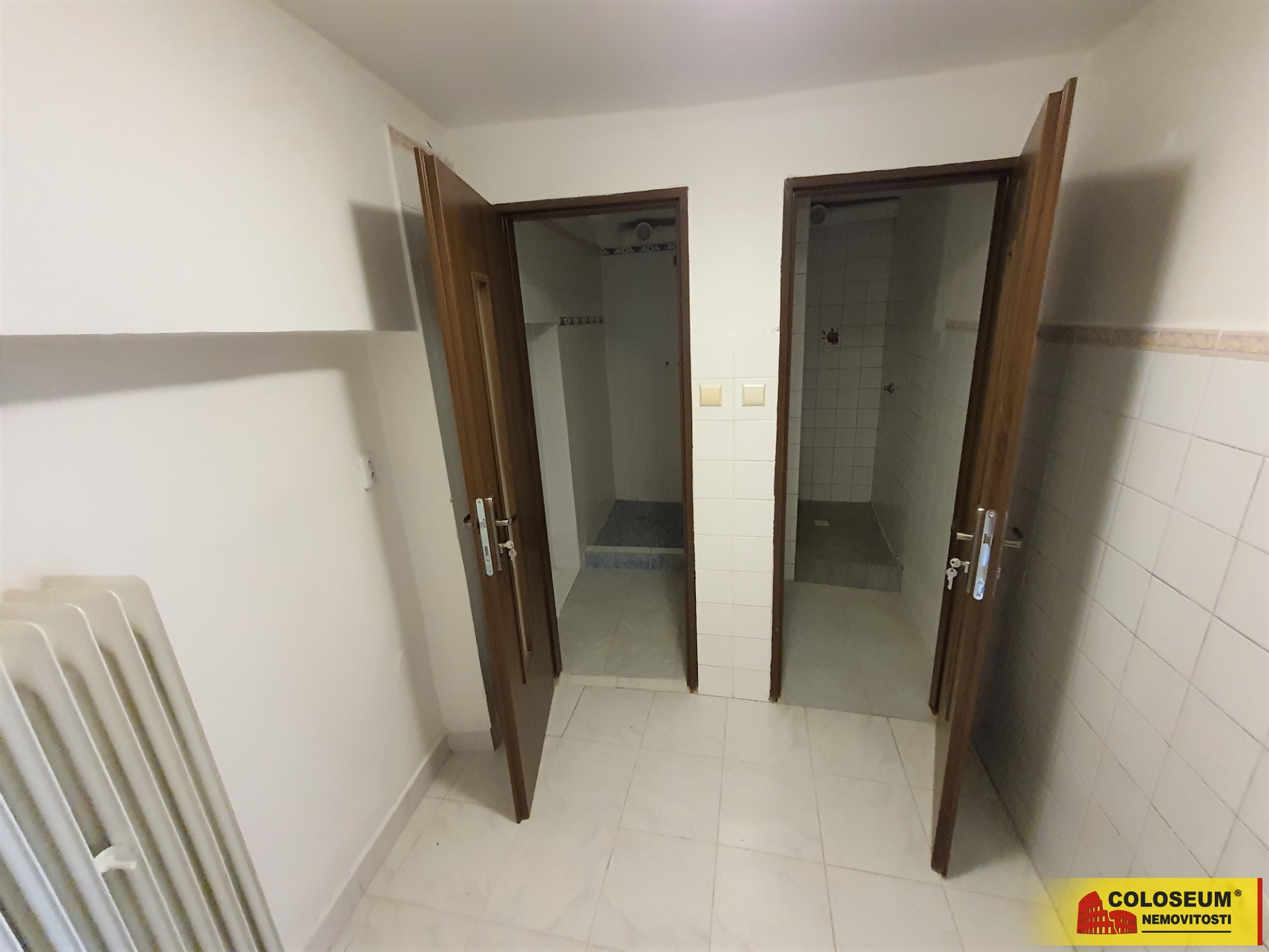 Vstup do koupelny – Studnice – pronájem bytu