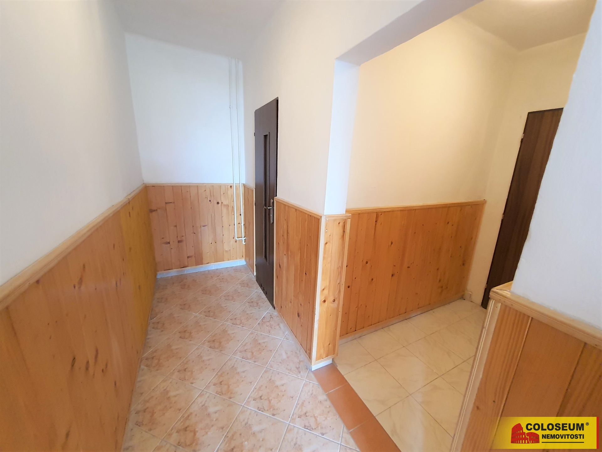 Chodba – Studnice – pronájem bytu