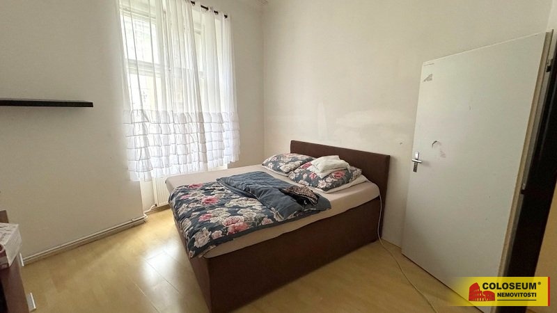 Pokoj 3 – Brno – Zelný trh – pronájem bytu