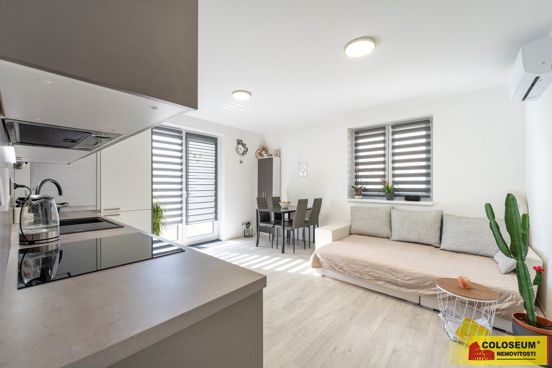 Obývací pokoj - Hrádek u Znojma - prodej bytu 2+kk