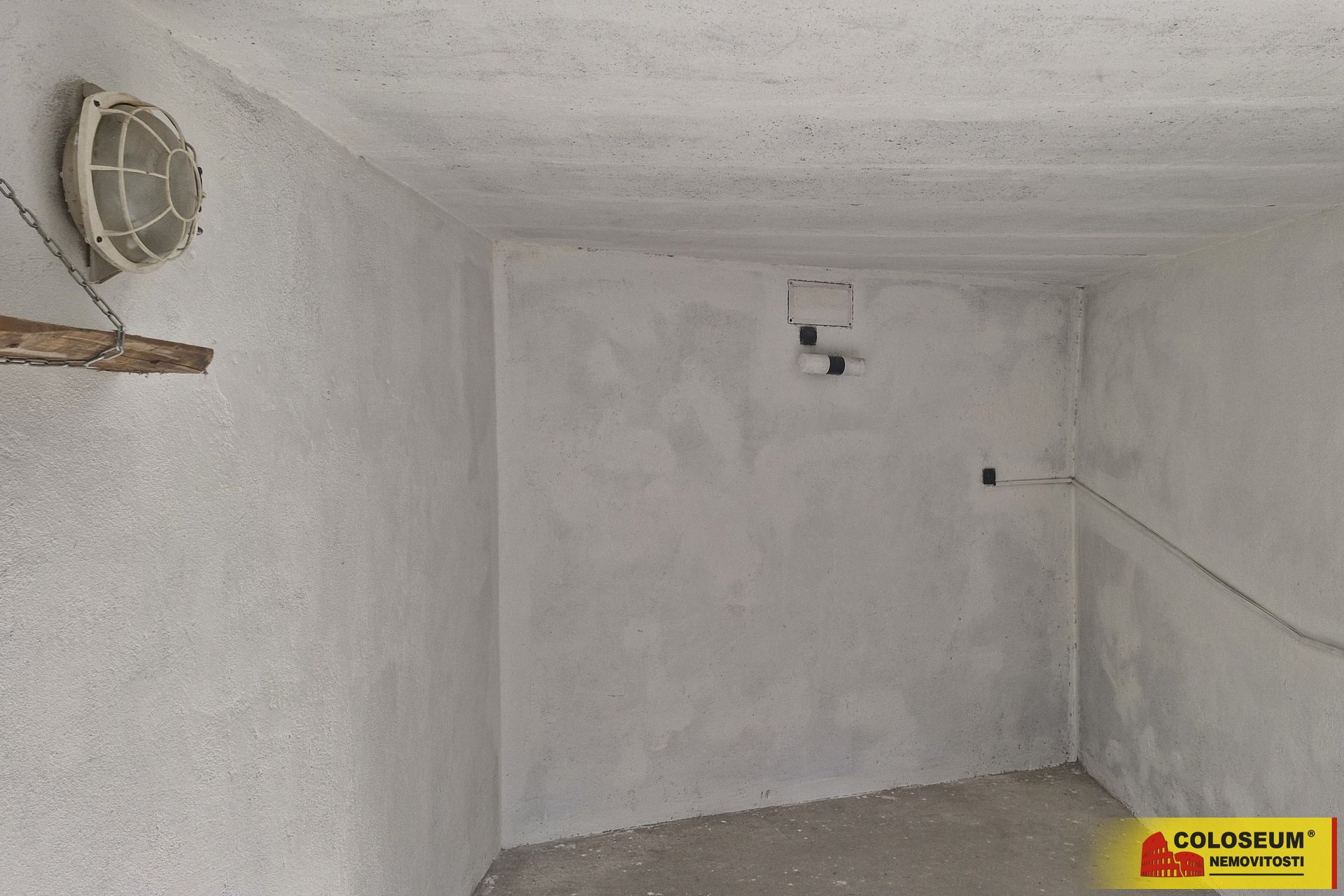 Garáž - Veverská Bítýška - prodej garáže