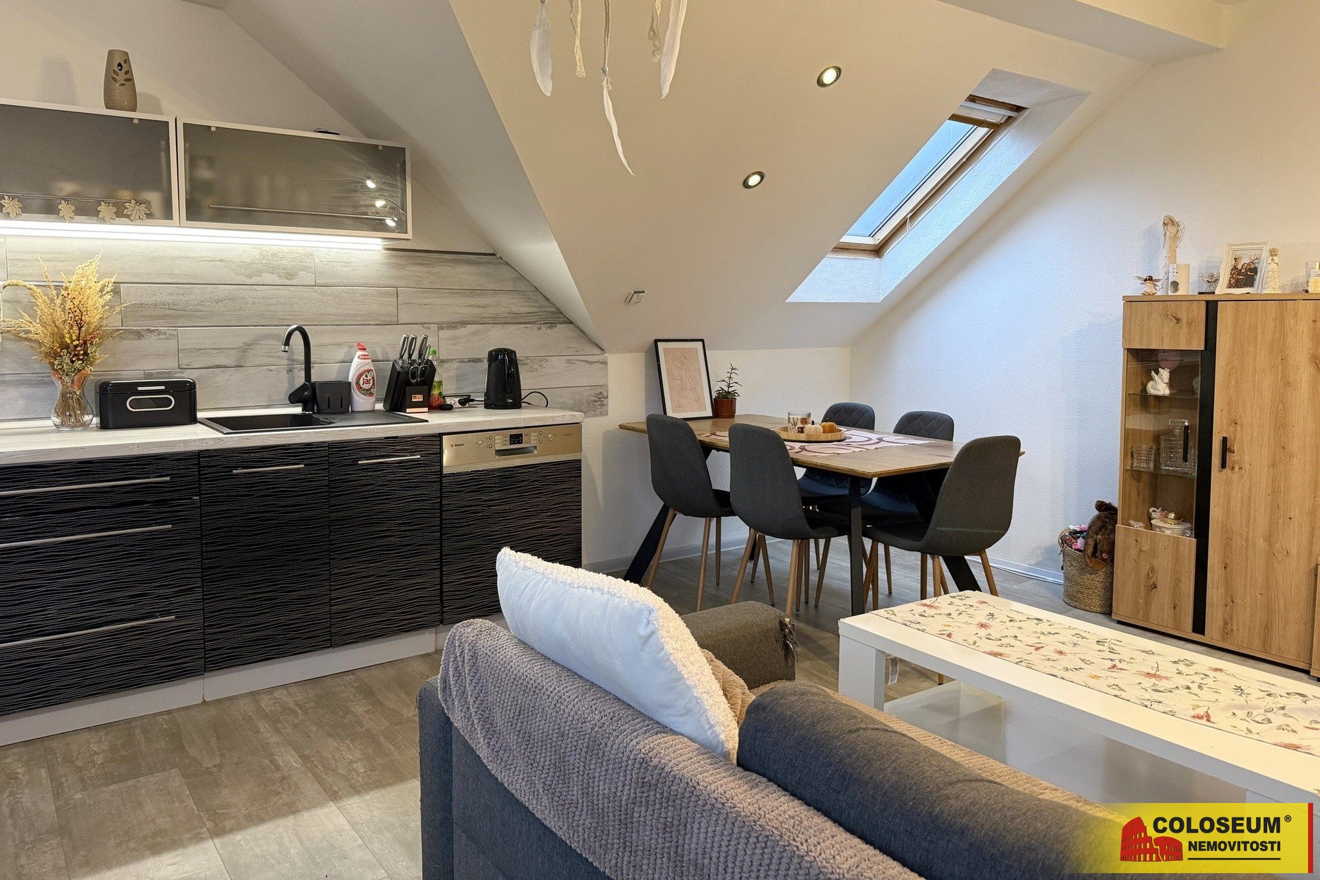 Jídelní kout - Rudoltice - prodej bytu 2+kk