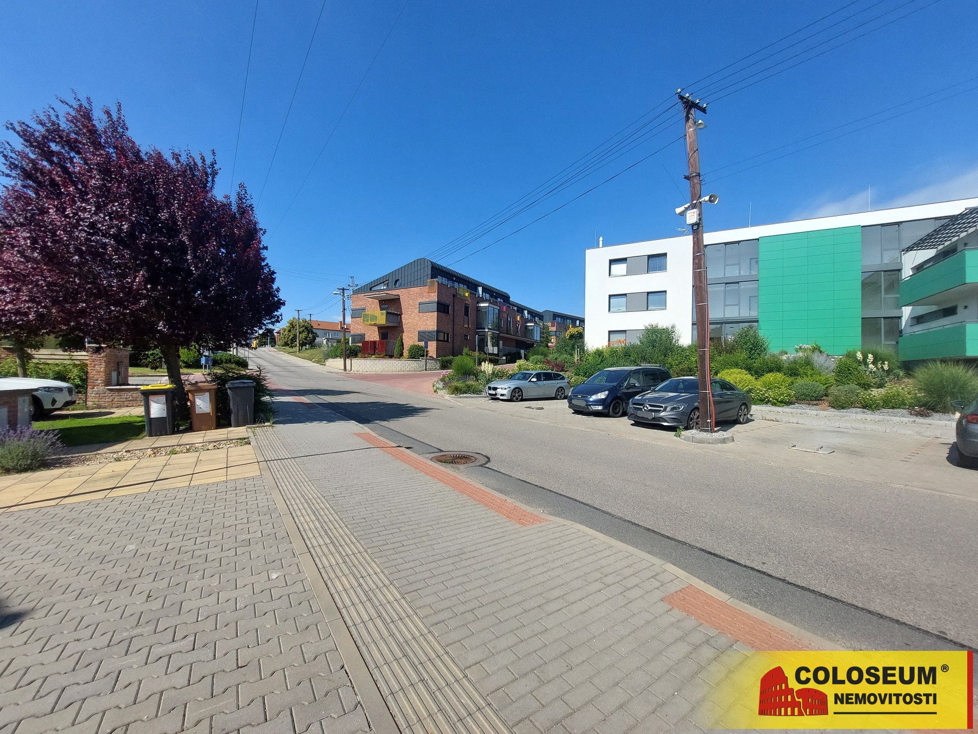 Parkoviště - Popůvky - prodej parkovací stání