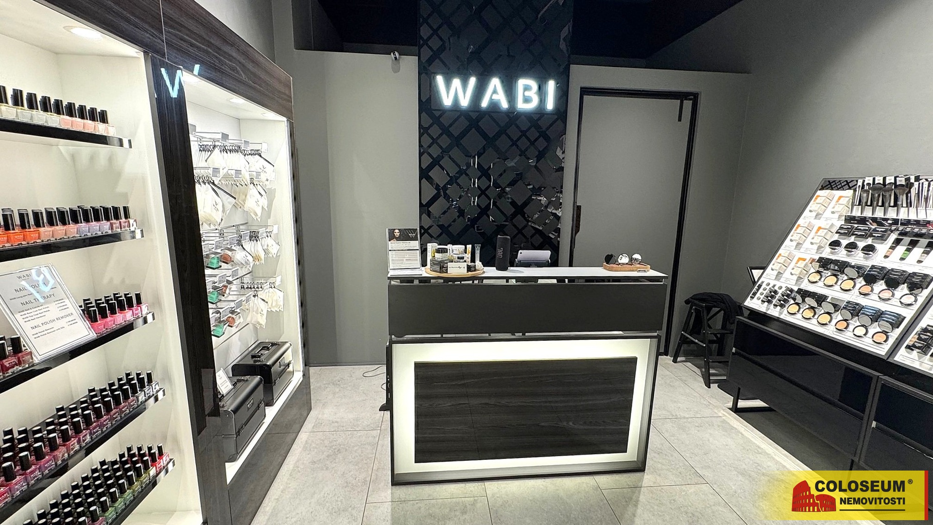 pohled v obchodě - Brno - město - pronájem komerce