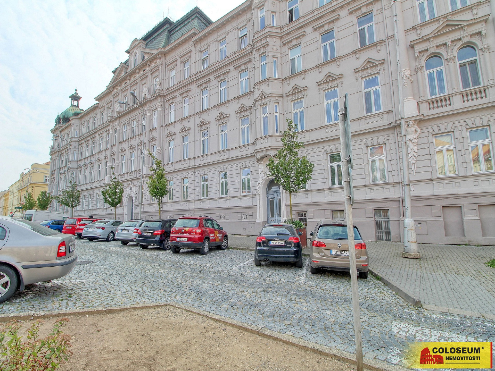 Pohled z ulice - Znojmo - pronájem bytu