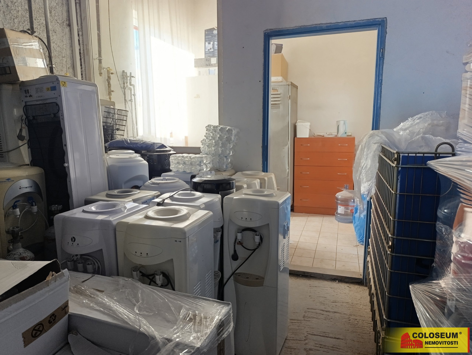 Administrativní místnost - hala - Brno - Přízřenice - pronájem komerce