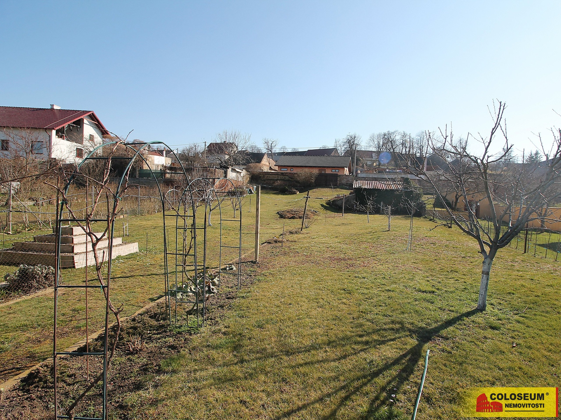 Zahrada pro výstavbu RD - Božice - prodej rodinného domu