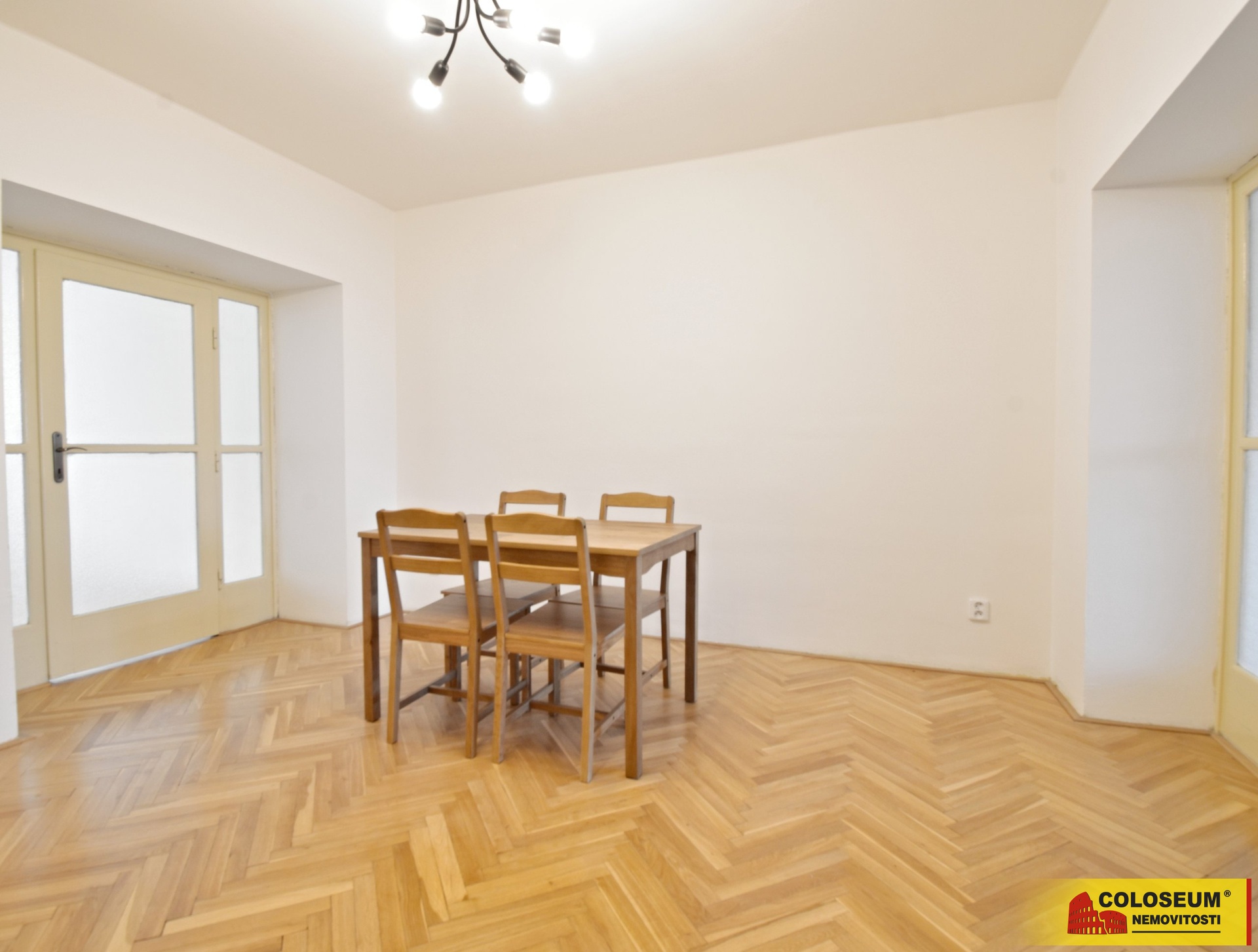 Jídelní kout - Brno - Veveří - pronájem bytu 3+1