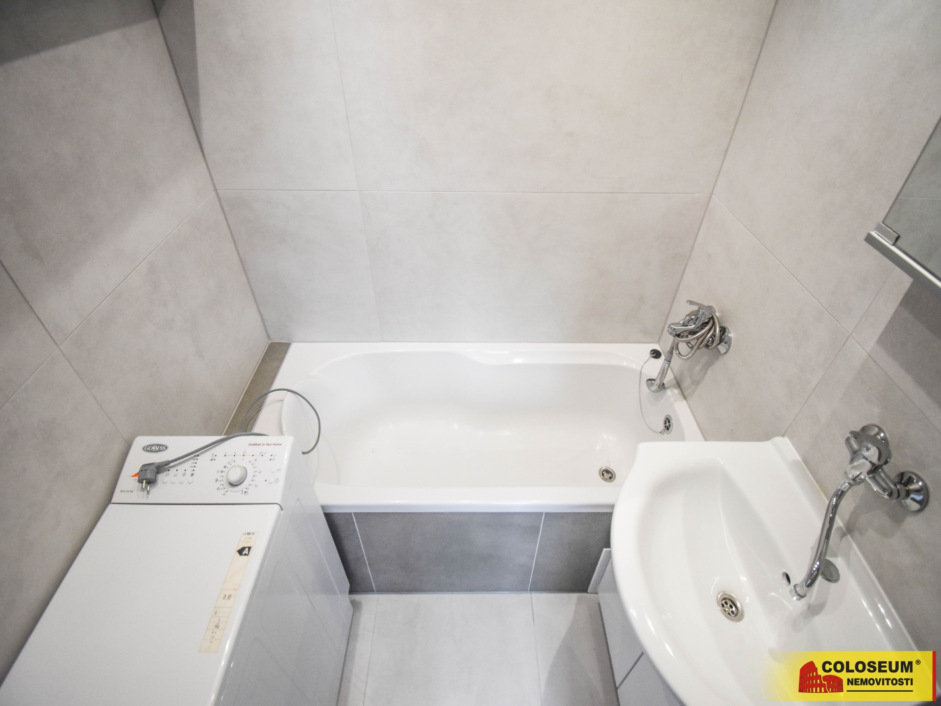 Koupelna - Uherský Brod - pronájem bytu 3+1