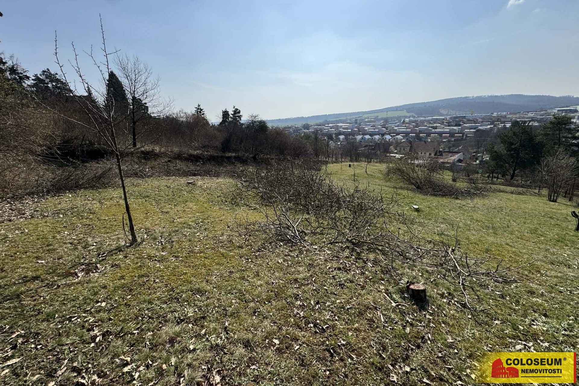 Velký pozemek s investičním potenciálem - Popůvky u Brna - prodej pozemku 