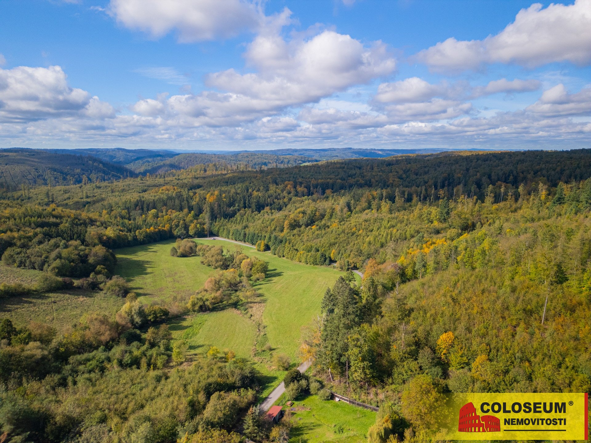 Pohled z dronu – Habrůvka, prodej pozemku – stavební parcela