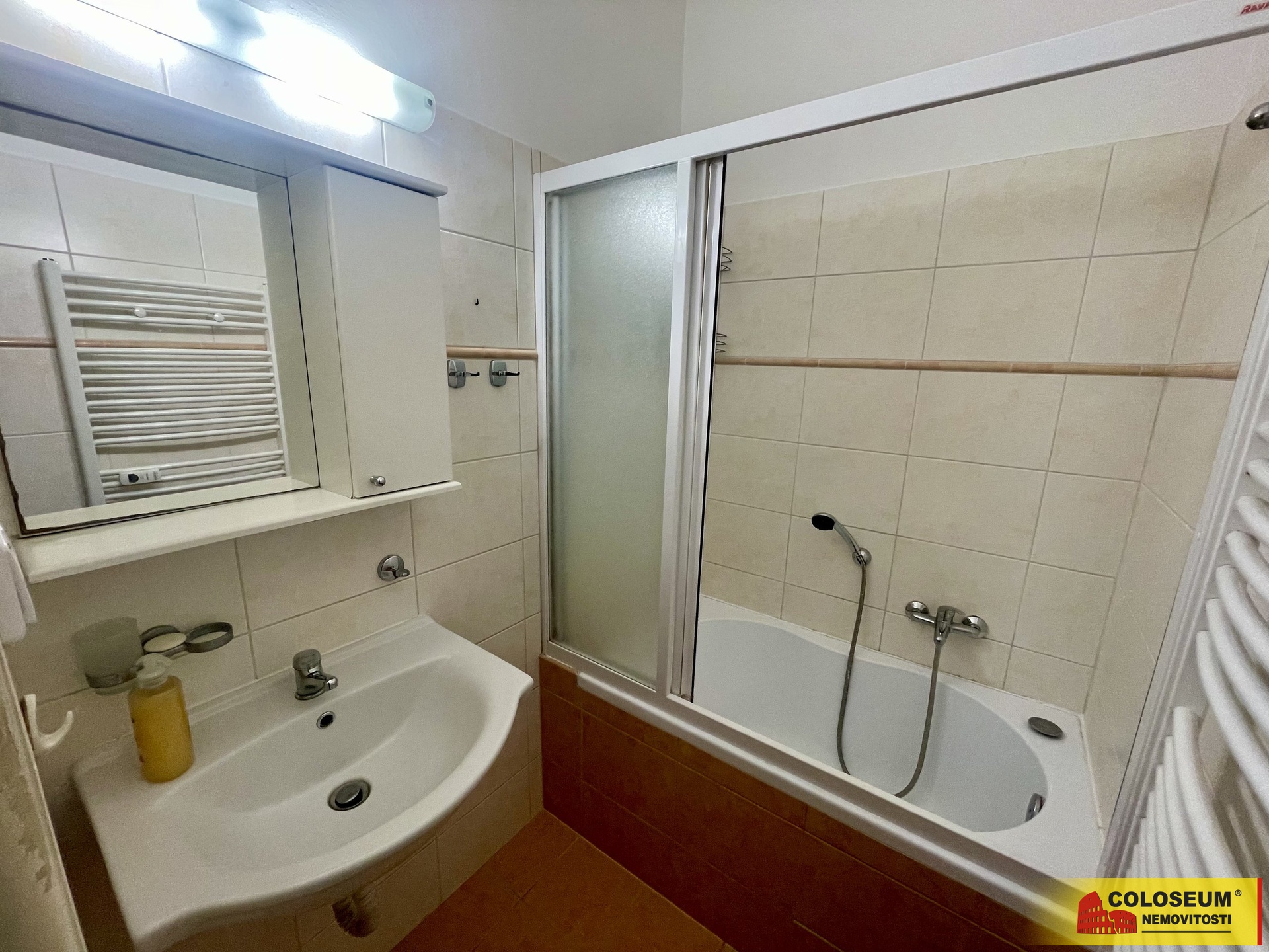 Koupelna připravena na dlouhé koupele 