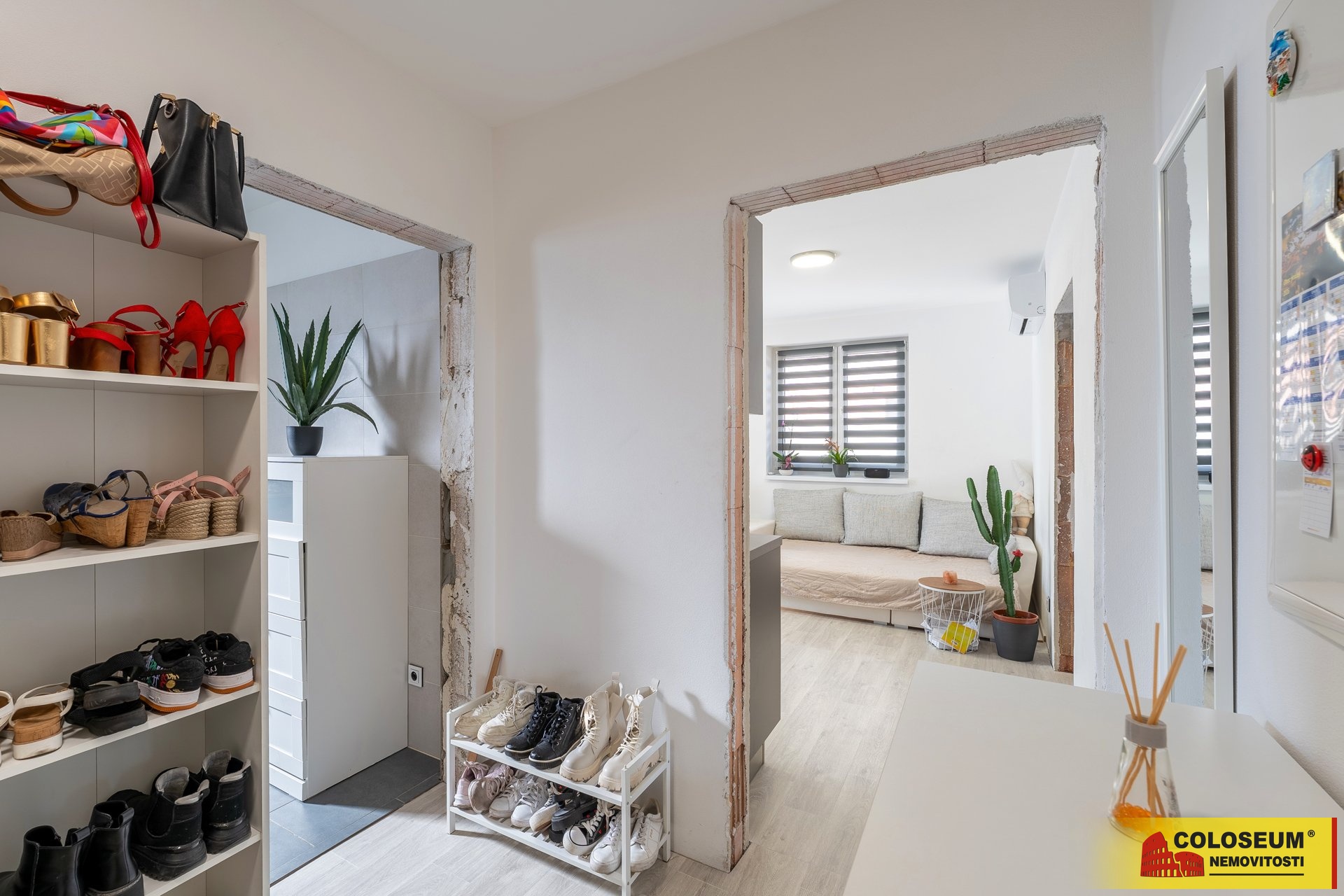 Chodba - Hrádek u Znojma - prodej bytu 2+kk