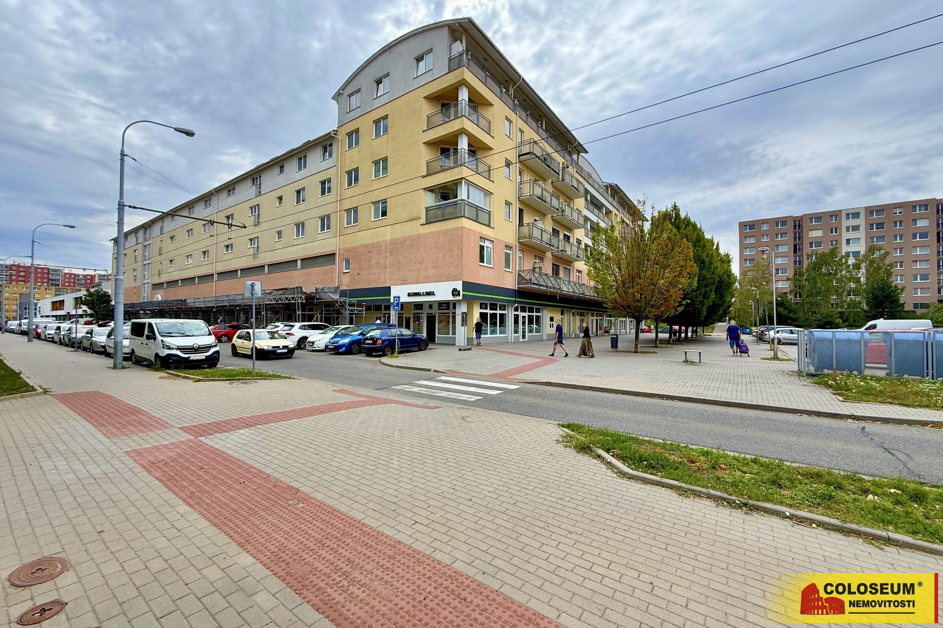 Garáž v domě - Brno - Vinohrady - prodej garáže 