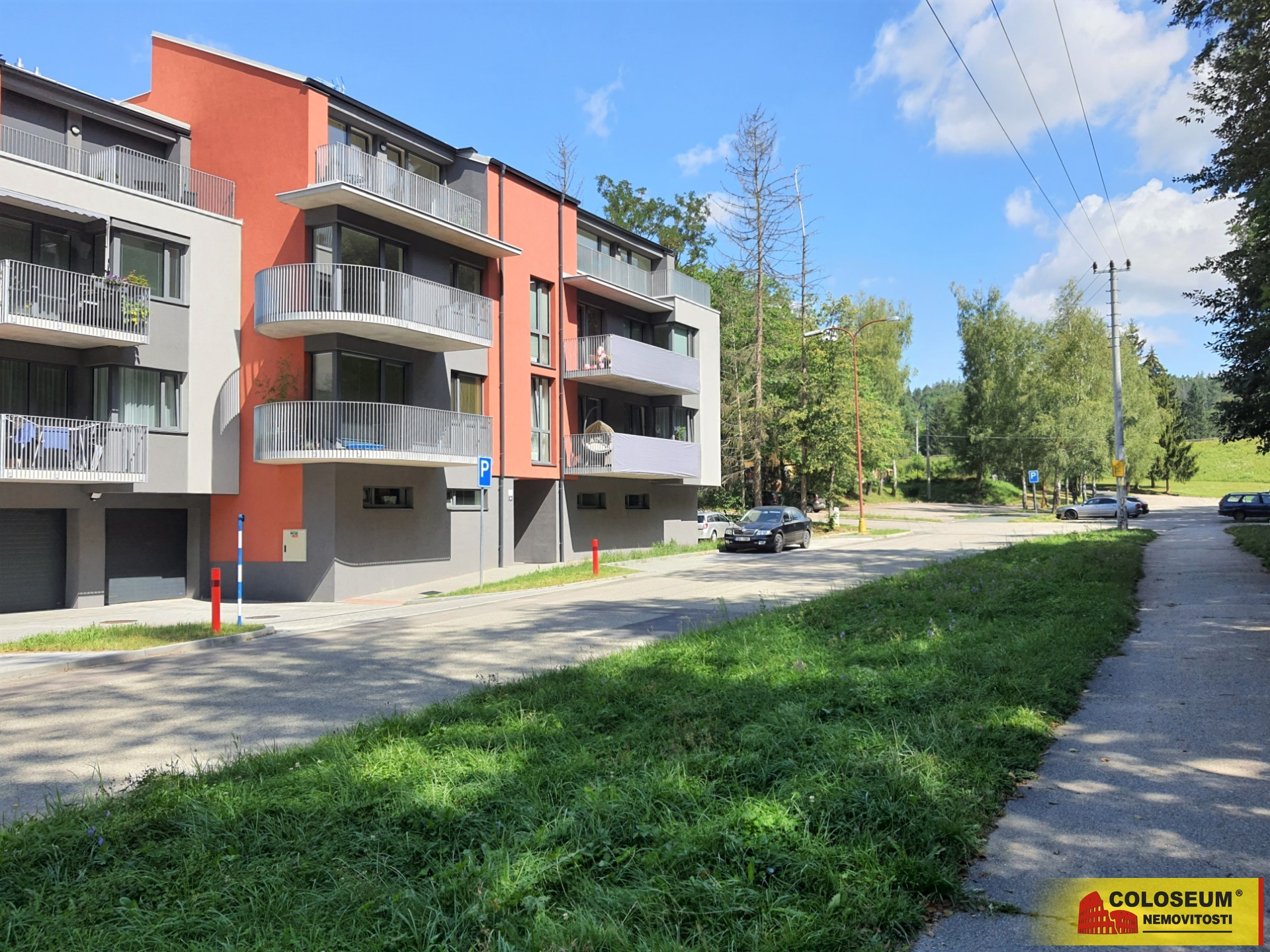 Pohled na dům – Blansko – Horní Palava – pronájem bytu