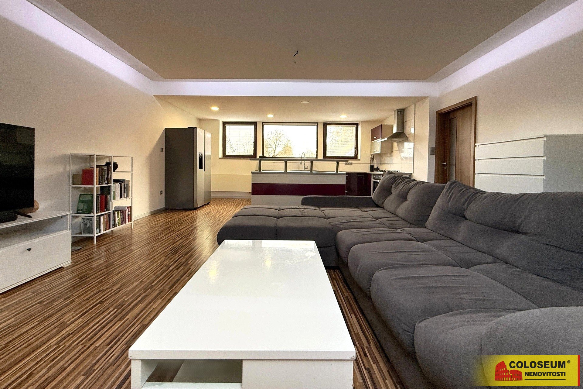 Obývací pokoj s kuchyňským koutem - Rudoltice u Lanškrouna - prodej bytu 3+kk