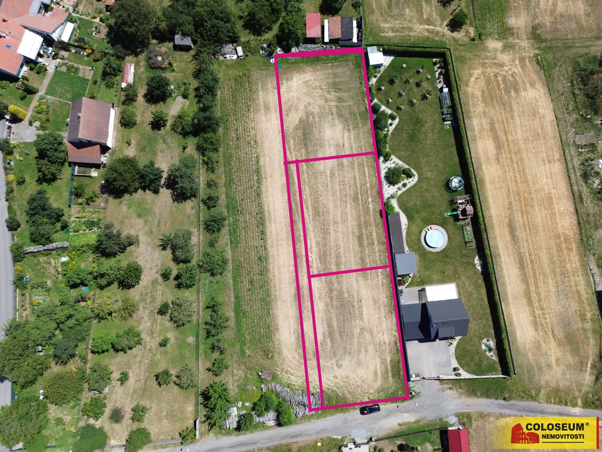Pozemek 2.097 m2 pohled z dronu - Štěchov - prodej pozemků