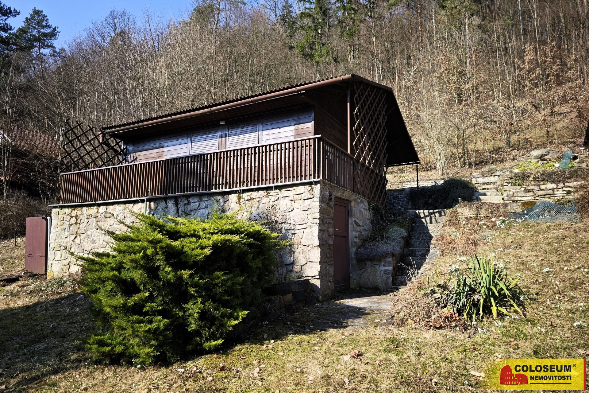 Pohled na chatu – Borač – prodej chaty