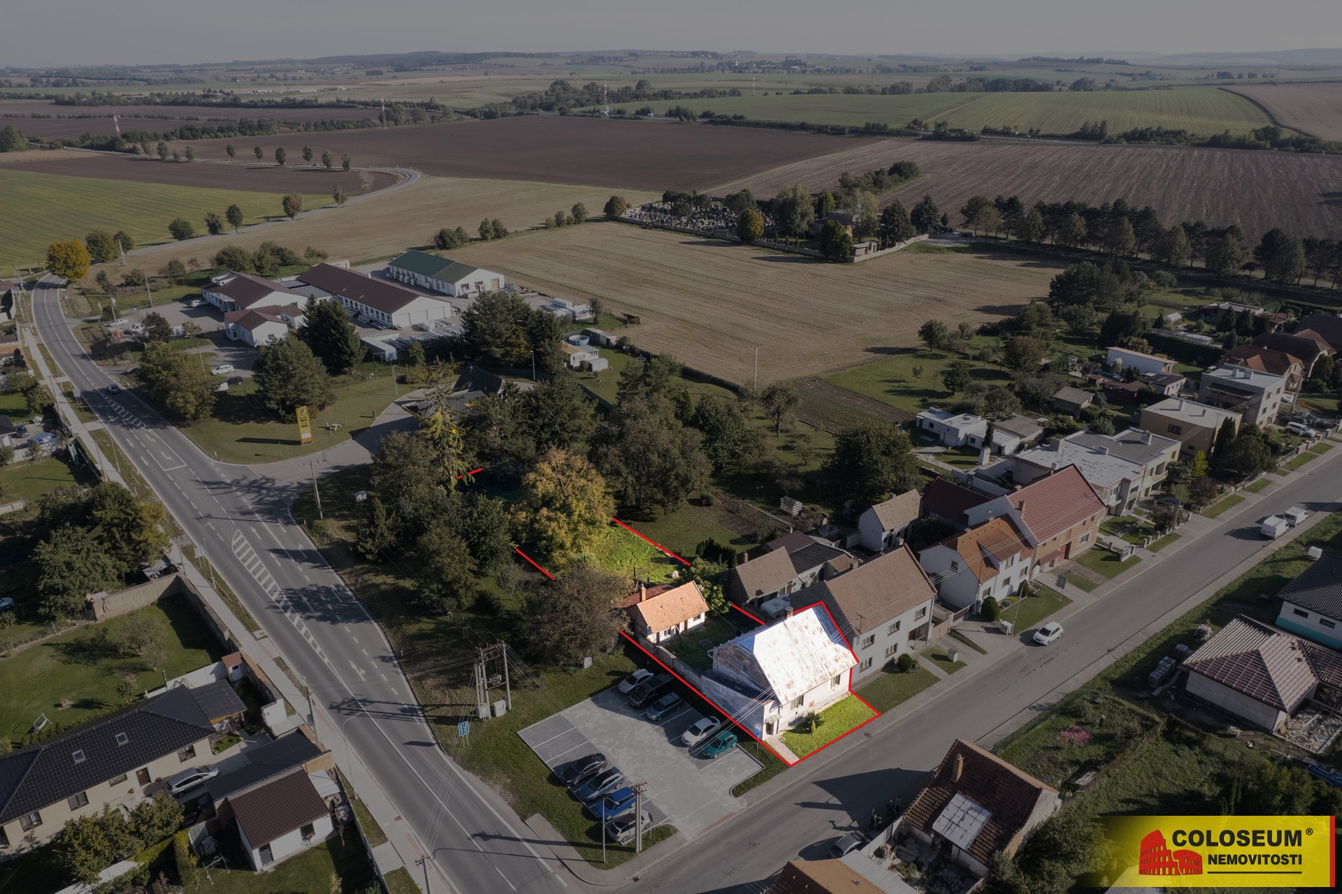 Pohled z dronu - Nezamyslice - prodej rodinného do