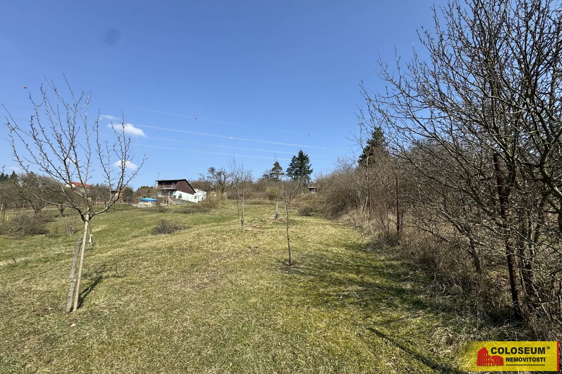 Velký pozemek s investičním potenciálem - Popůvky u Brna - prodej pozemku 