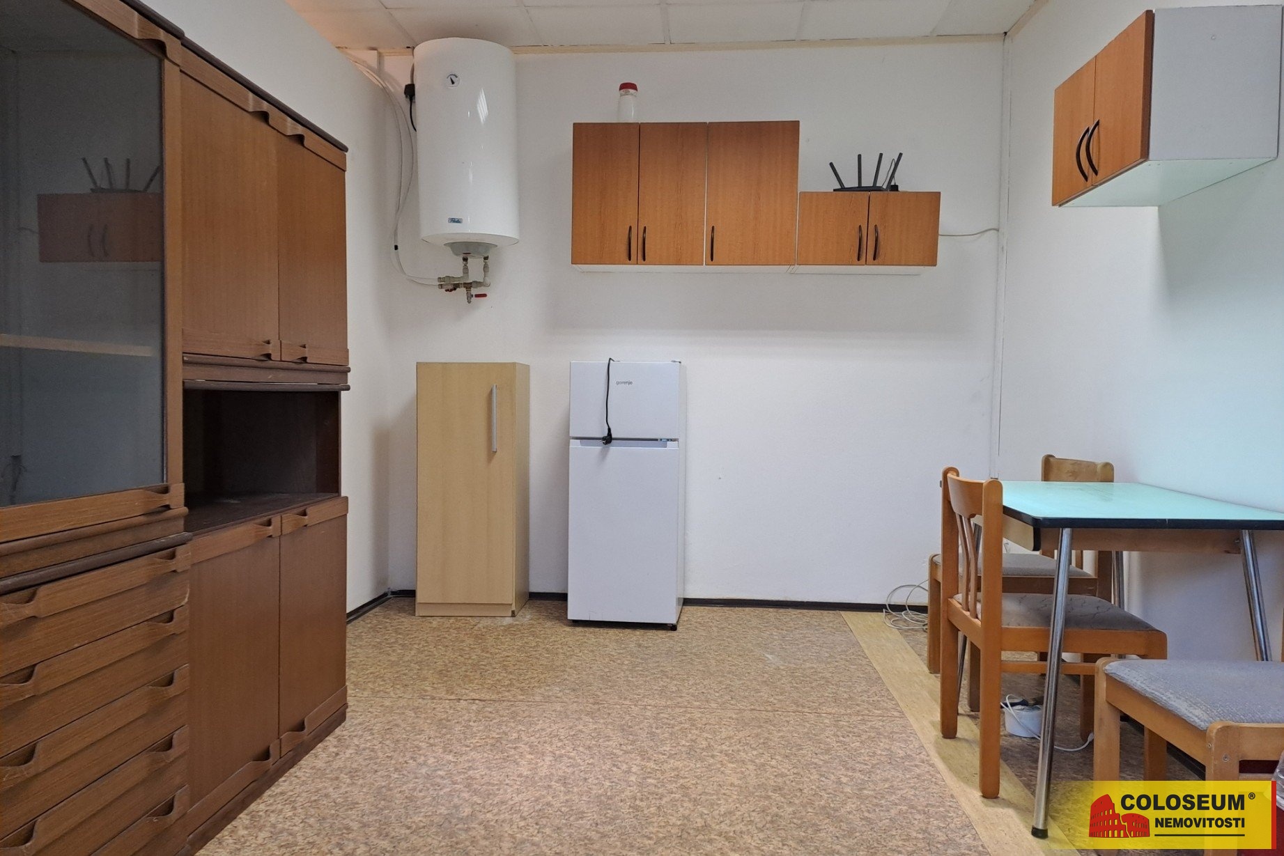 Pokoj s kuchyňským koutem – Adamov – pronájem bytu