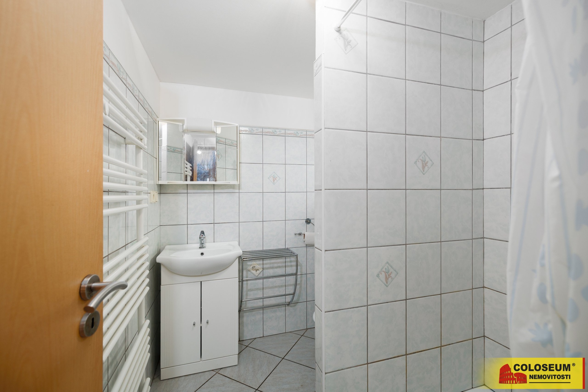 Koupelna 1- Valtice - Úvaly - prodej penzionu