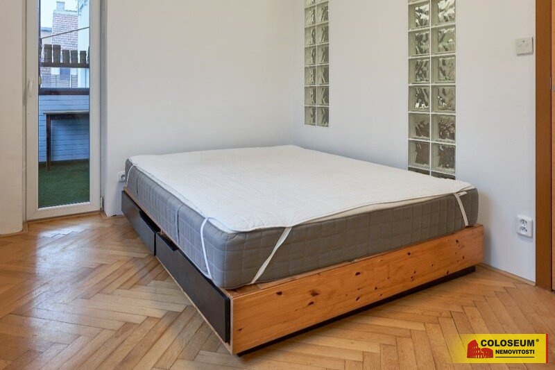 Ložnice - Brno - Královo Pole - pronájem bytu 3+kk