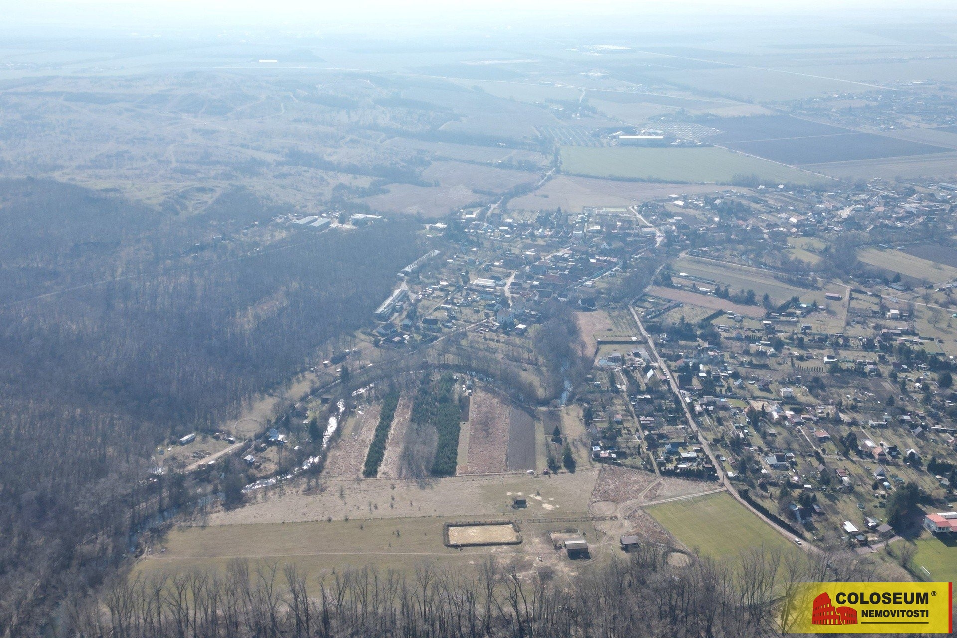 Pohled z dronu na pozemky - Oblekovice - prodej pozemků