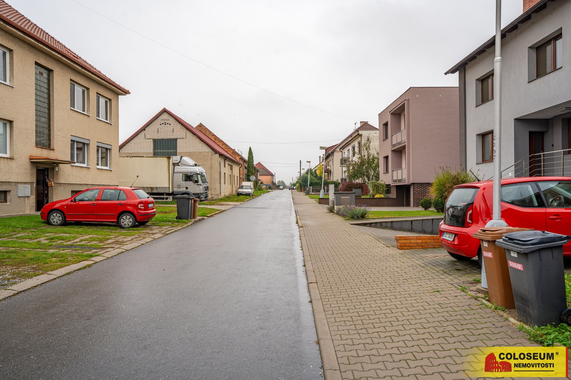 Pohled z ulice - Uherský Brod - prodej bytu