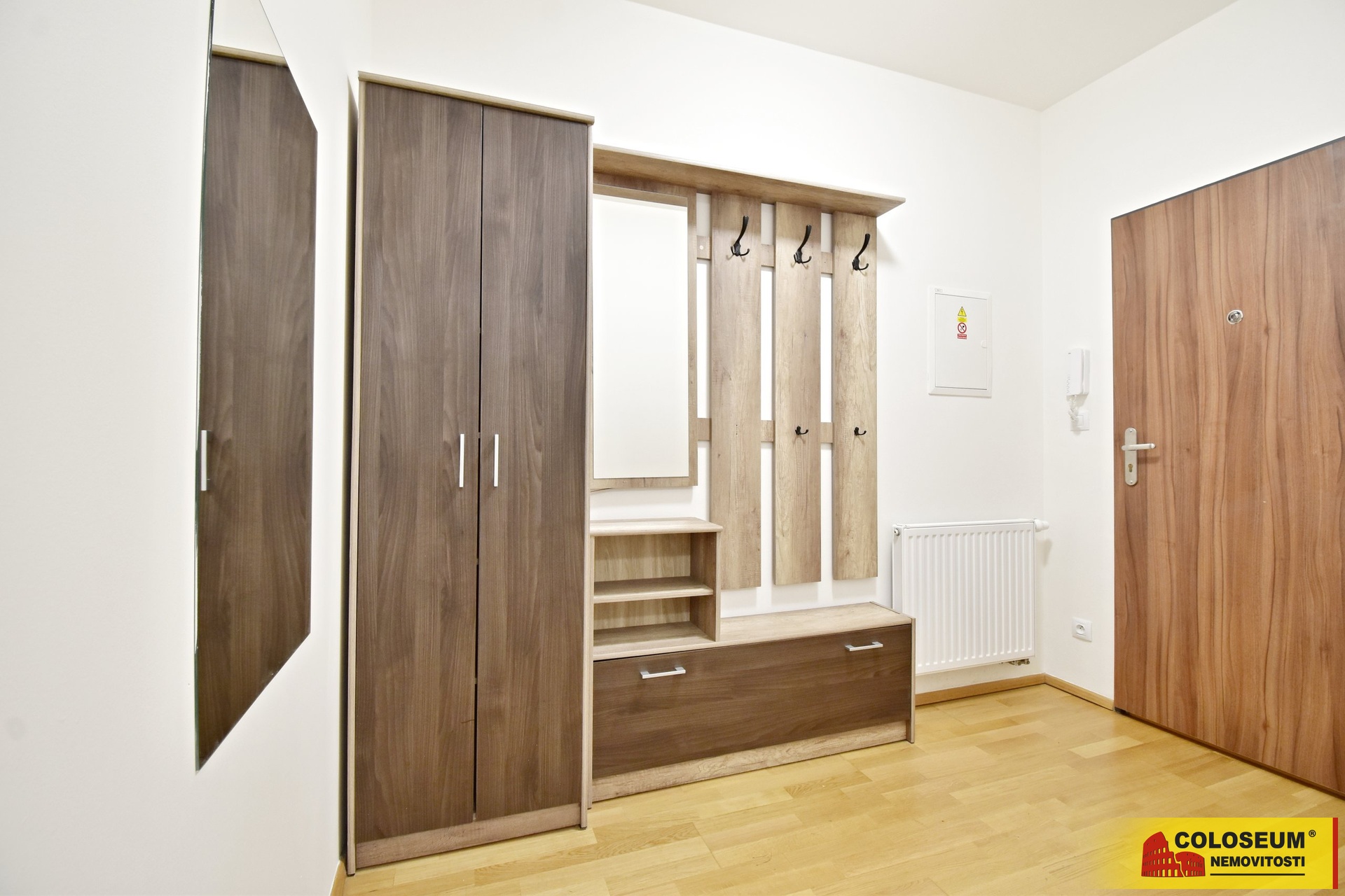 Vstupní chodba - Brno - město - pronájem bytu 3+kk