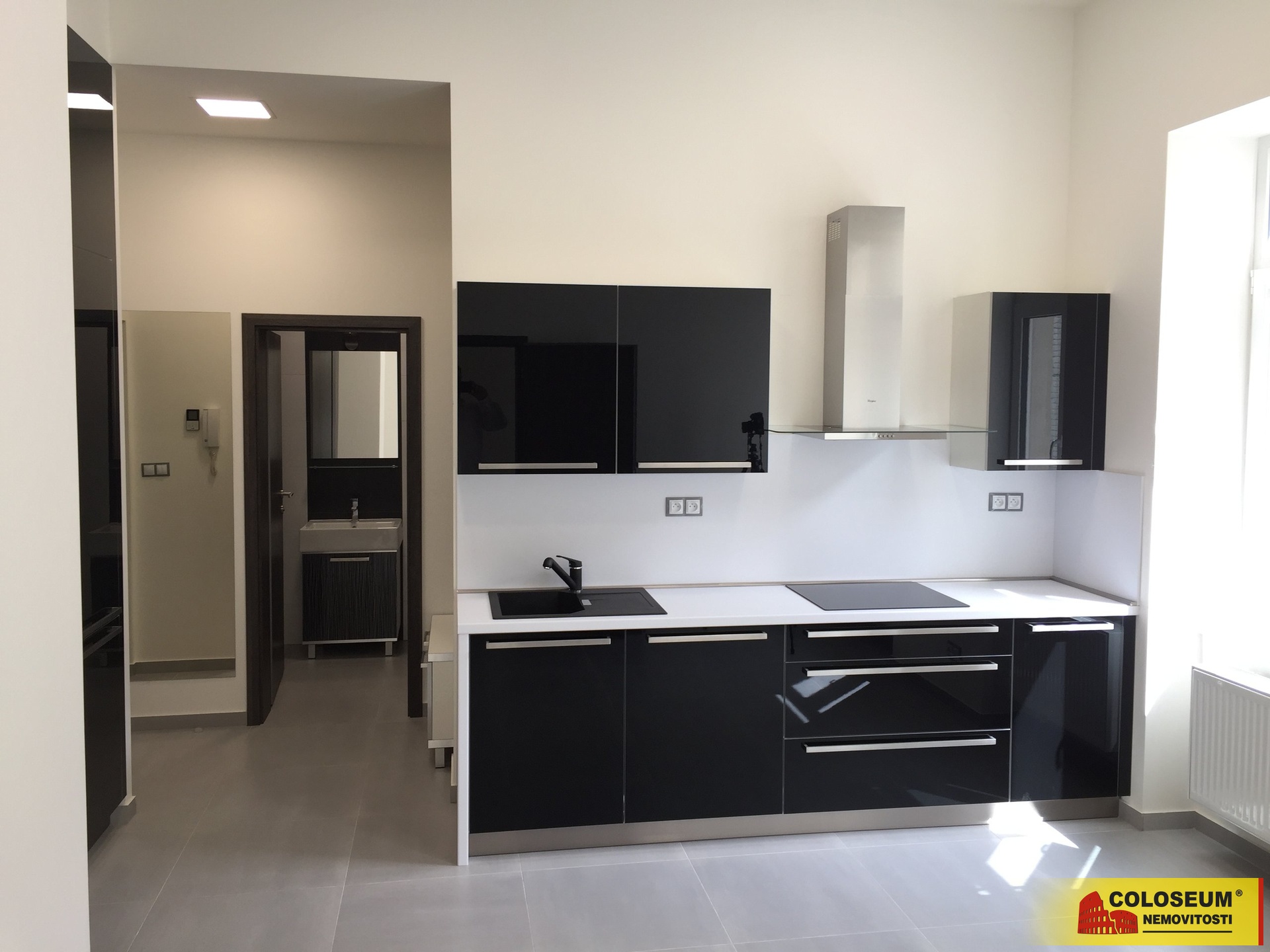 Vybavená kuchyňská linka - Brno - město - pronájem