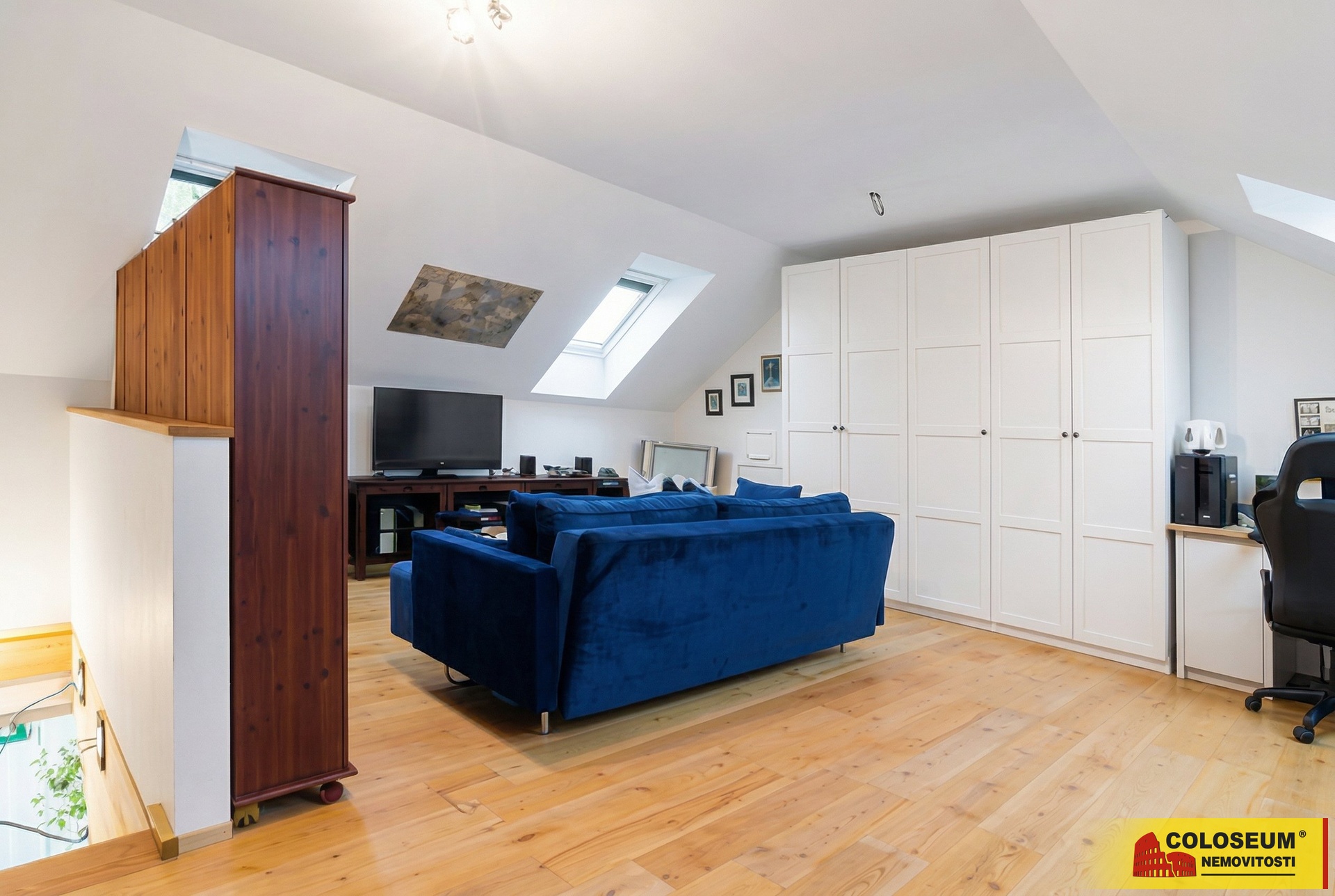 Obývací pokoj - Brno - Šlapanice - pronájem bytu 4