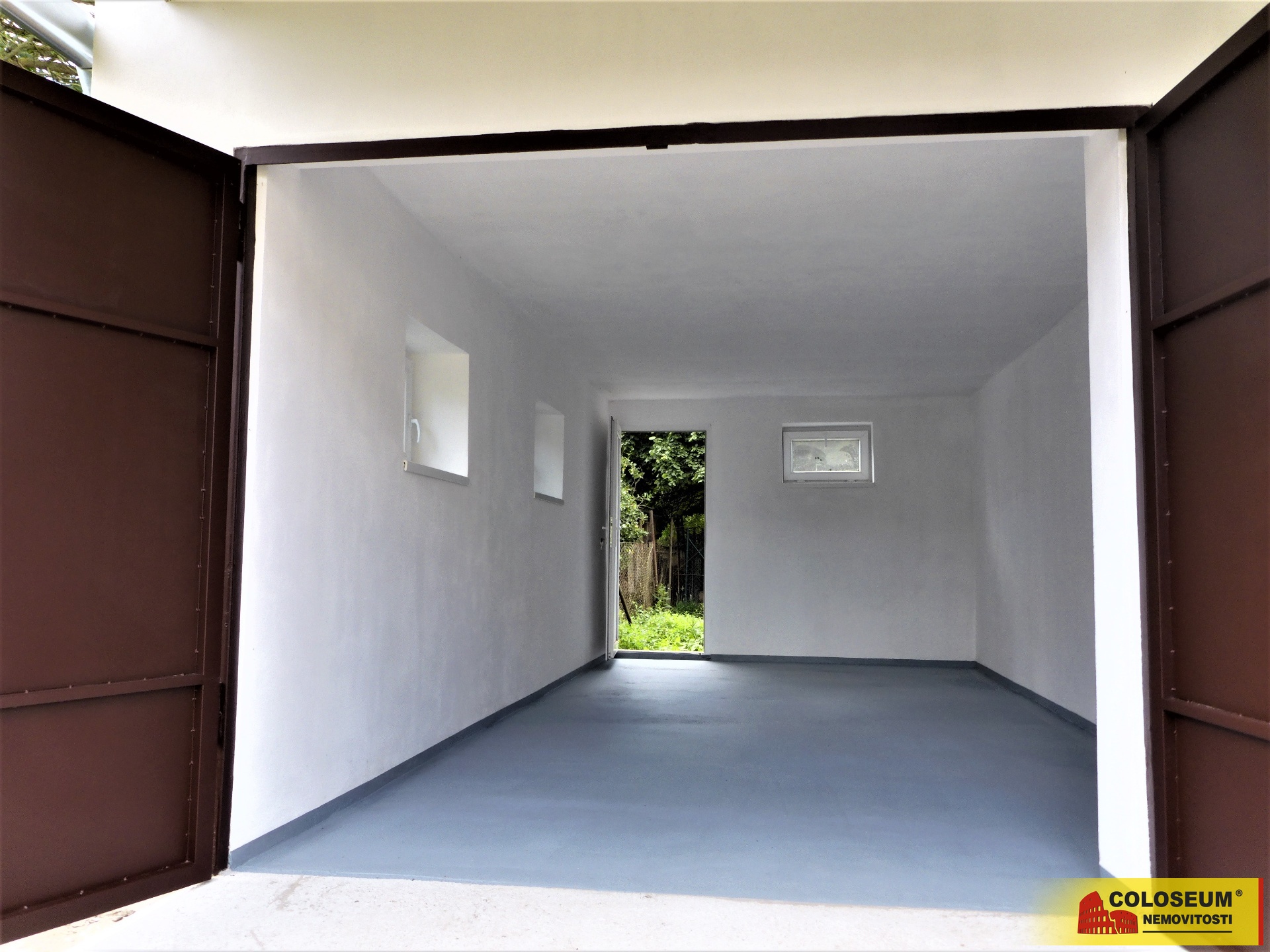 Garáž – Knínice – Boskovice - prodej garáže