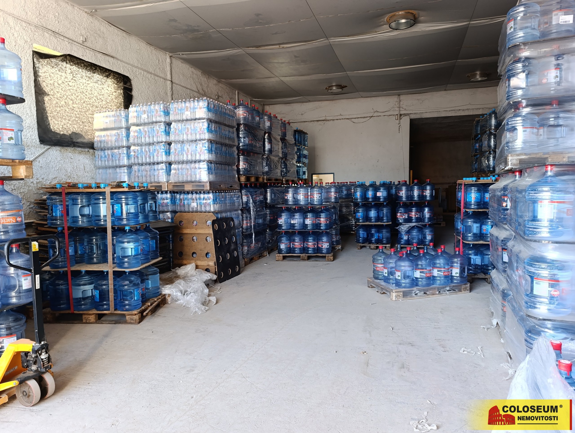 Vnitřní prostory haly II. - Brno - Přízřenice - pronájem komerce