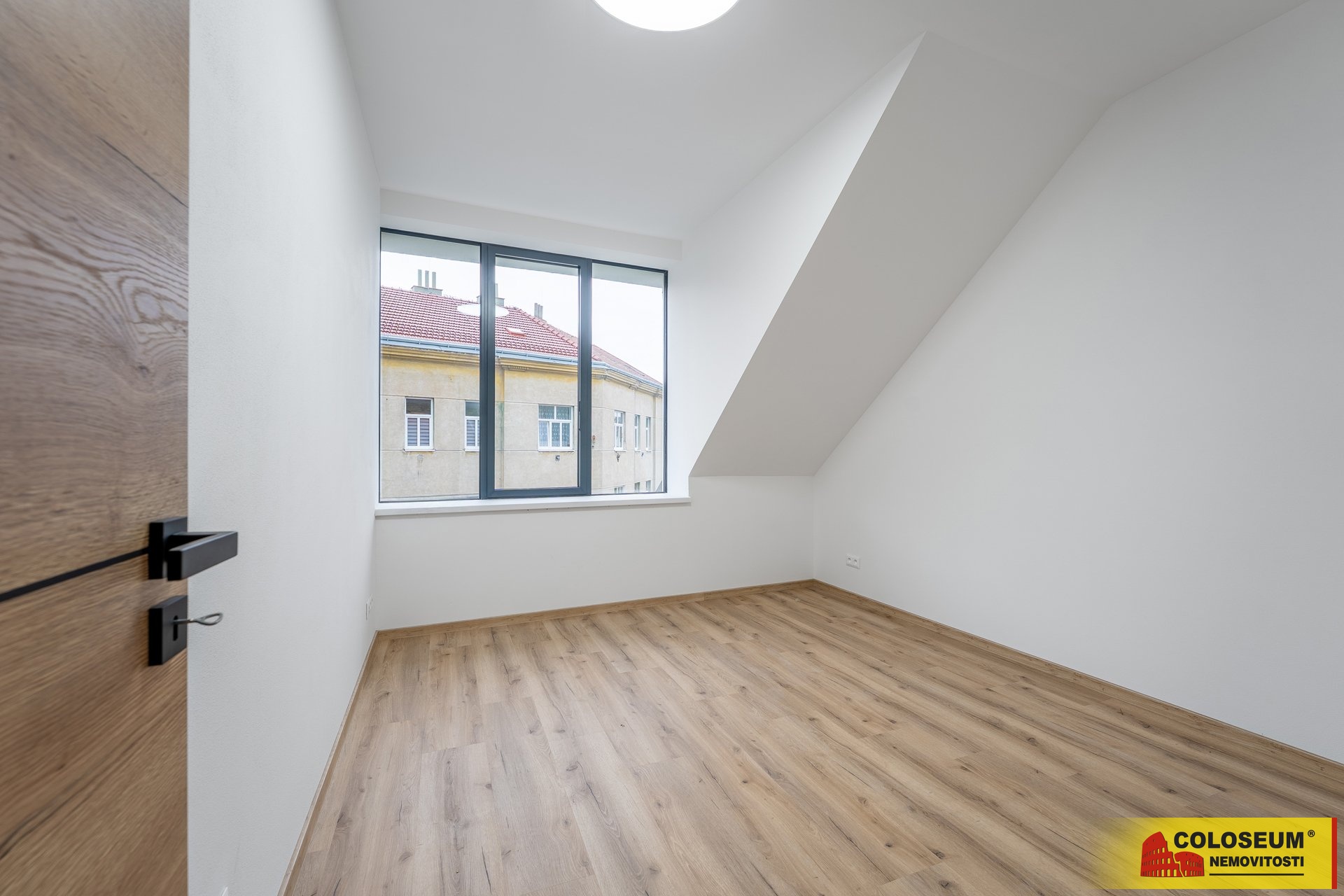 Pokoj - Brno Husovice - pronájem bytu