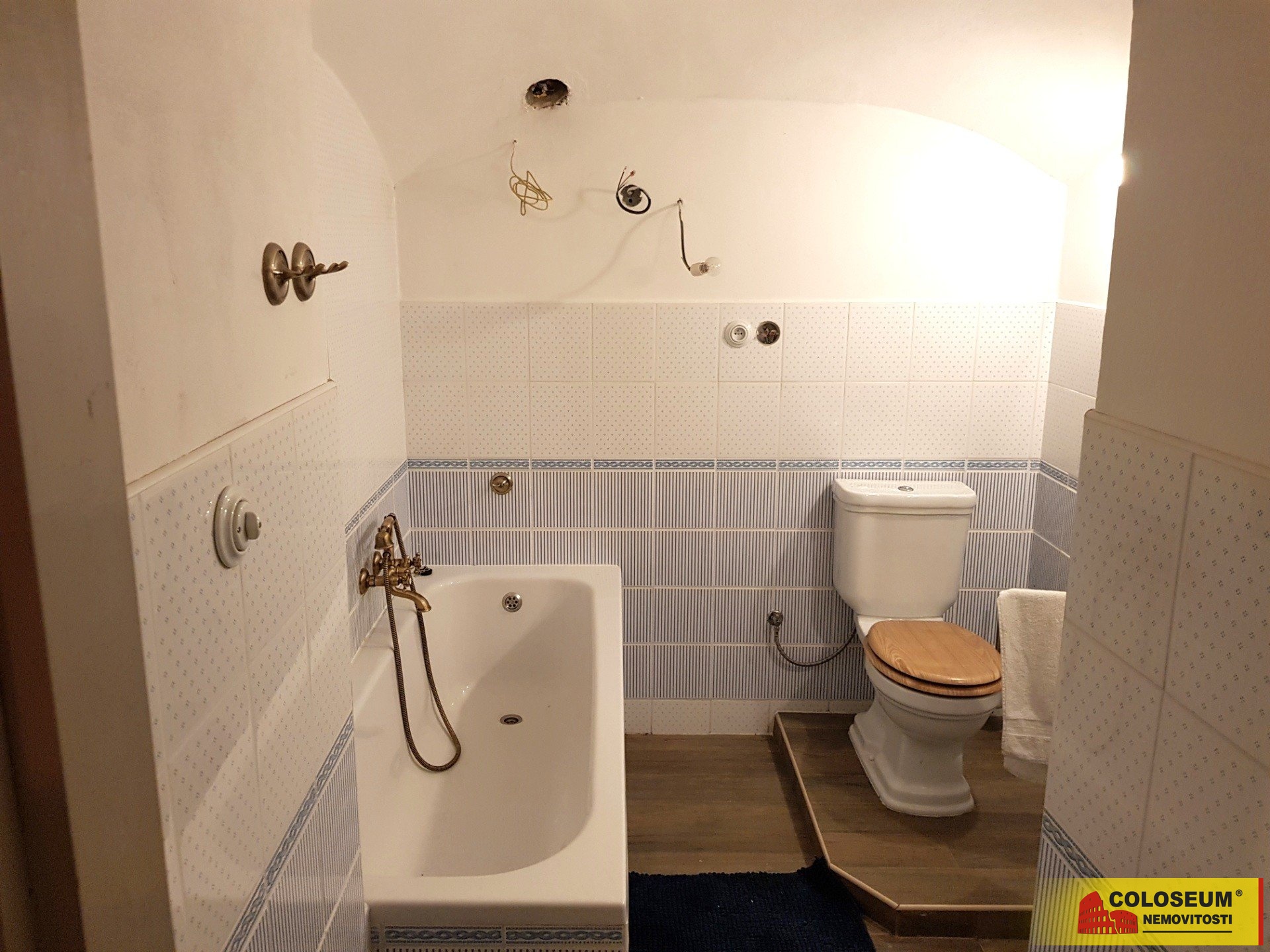 Koupelna - Moravský beroun - Ondrášov - prodej rodinného domu