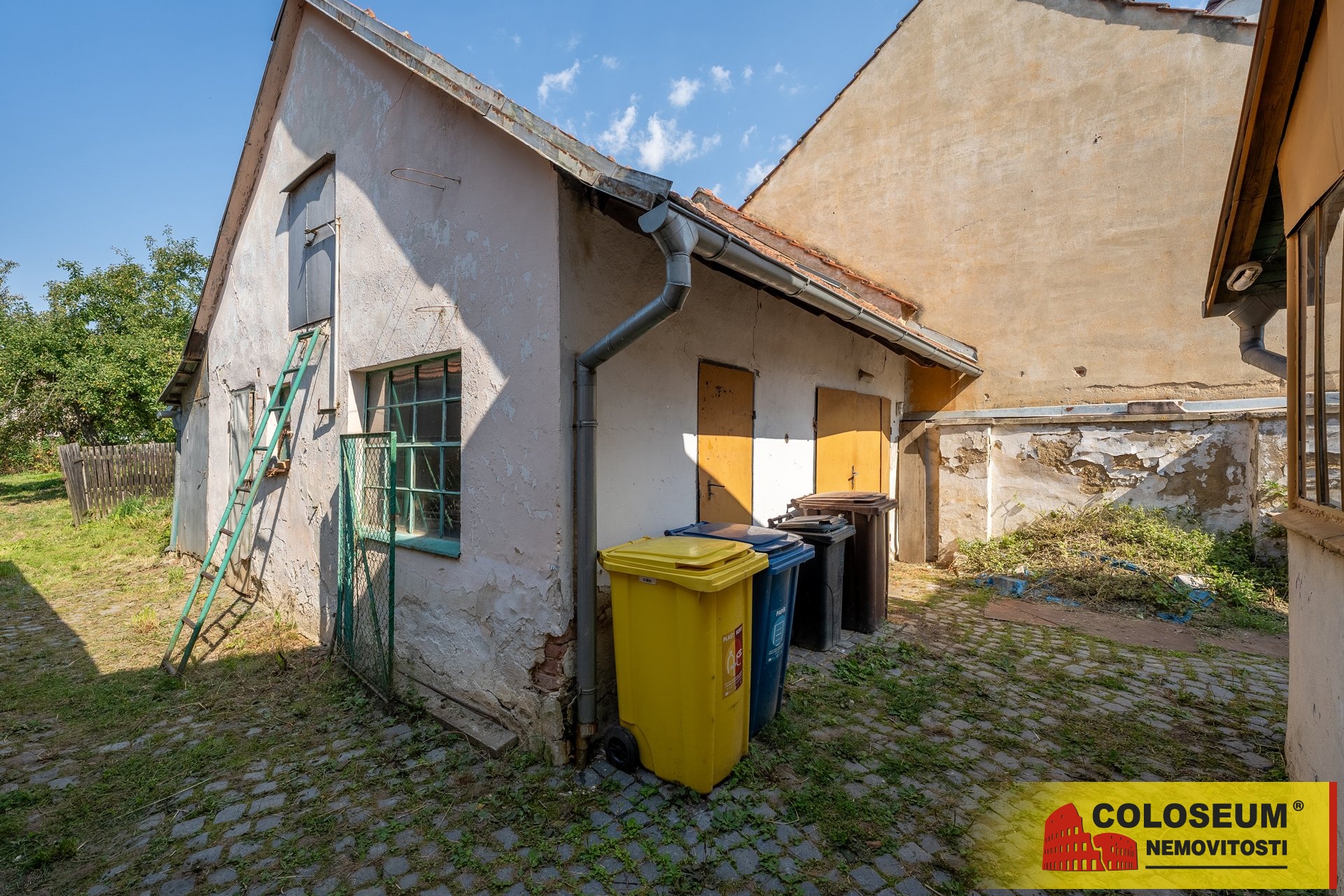 Garáž a hospodářské stavení – Vísky u Letovic – prodej domu
