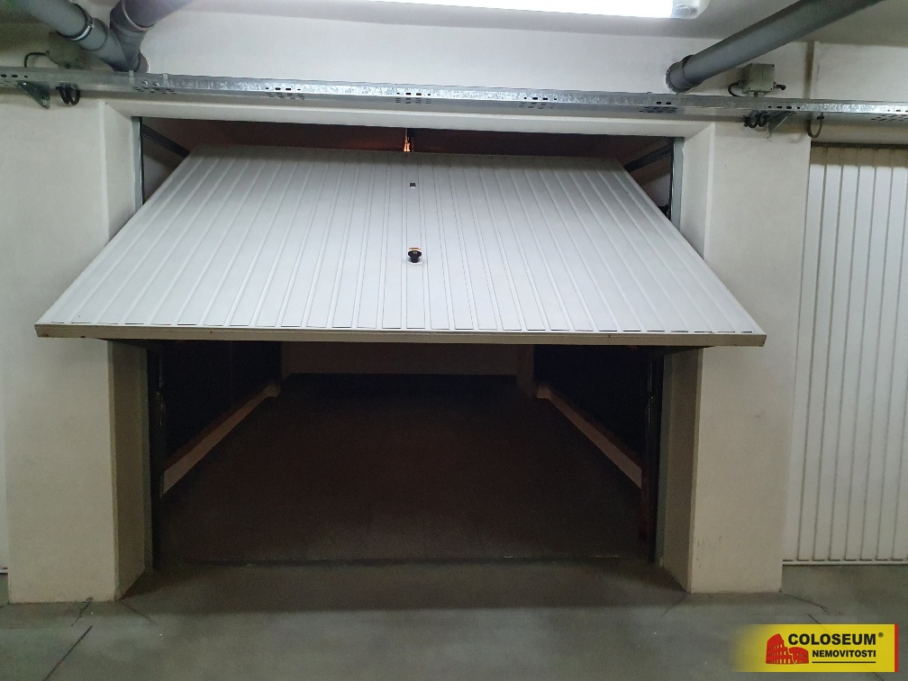 Garáž - Znojmo - pronájem garáže