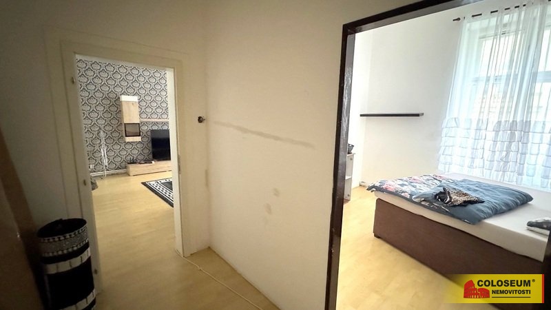 Vchod do pokoje – Brno – Zelný trh – pronájem bytu